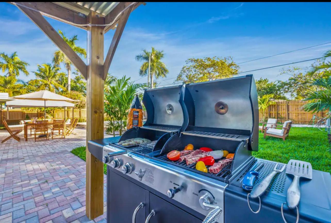 Coastal Paradise 7 Min To Beach With Game Room Mini Golf And Heated Pool Hollywood Exterior foto