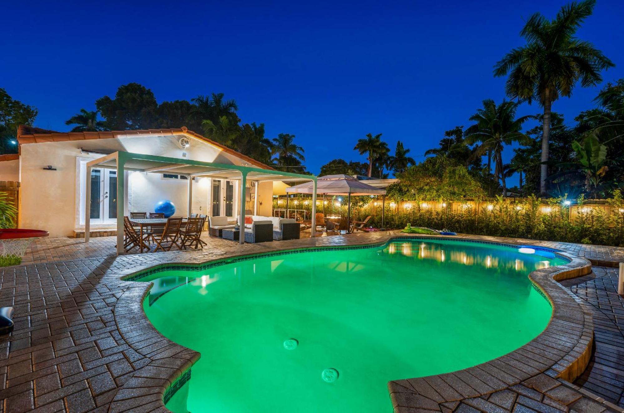 Coastal Paradise 7 Min To Beach With Game Room Mini Golf And Heated Pool Hollywood Exterior foto